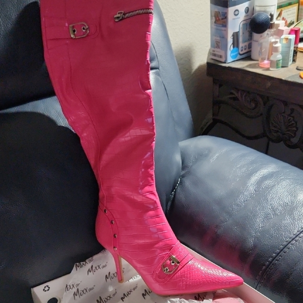 Pink Knee-High Women's Boots